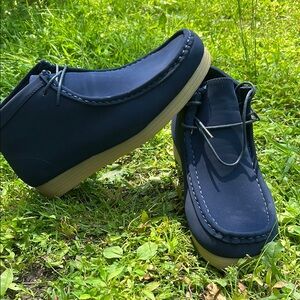 Blue Chukka Boots with Moccasin Toe and Crepe Sole
